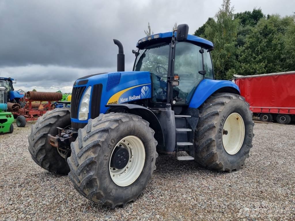 New Holland T 8040 Traktoriai