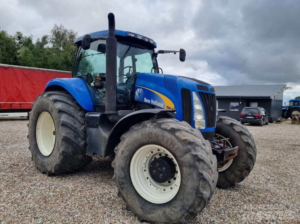New Holland T 8040 Traktoriai