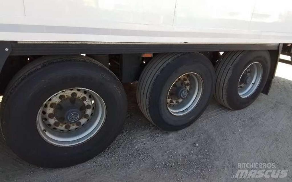 Krone Krone Puspriekabės su izoterminiu kėbulu