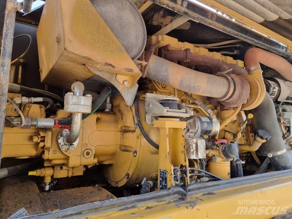 CAT M316 D II Ratiniai ekskavatoriai