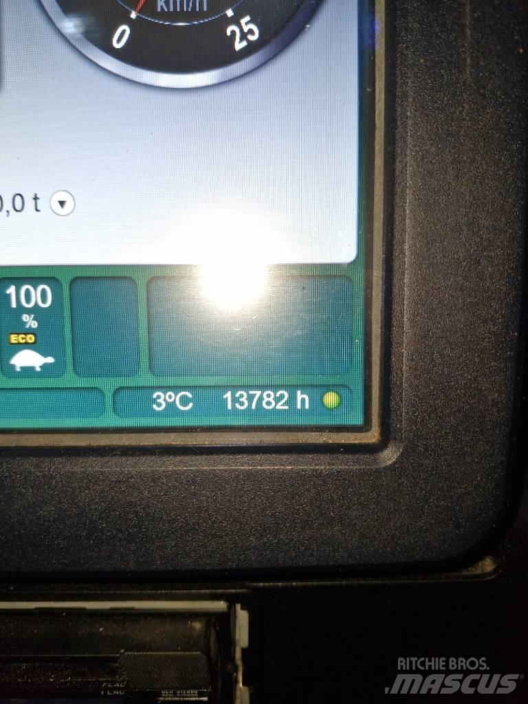 John Deere 1510 E Naudoti miškovežiai (Forvarderiai)