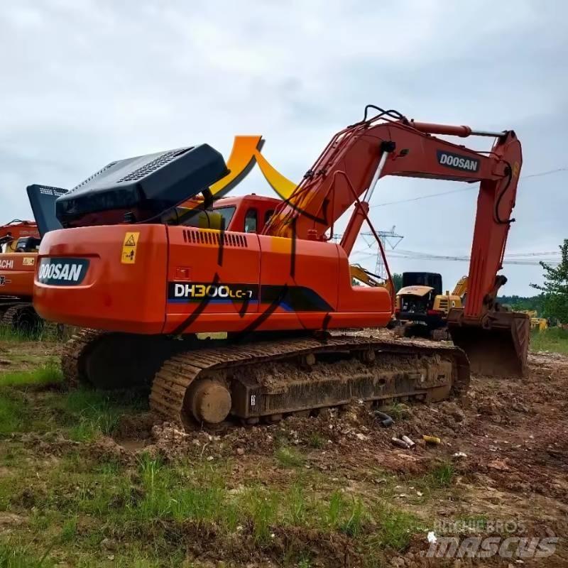 Doosan DH300 Vikšriniai ekskavatoriai