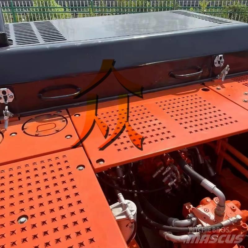 Doosan DH300 Vikšriniai ekskavatoriai