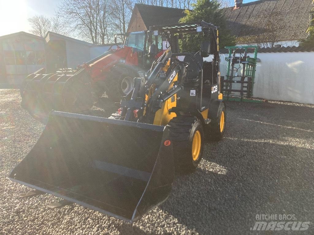 JCB 403 Krautuvai su šoniniu pasukimu