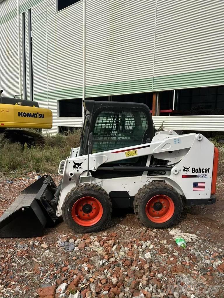 Bobcat S450 Krautuvai su šoniniu pasukimu