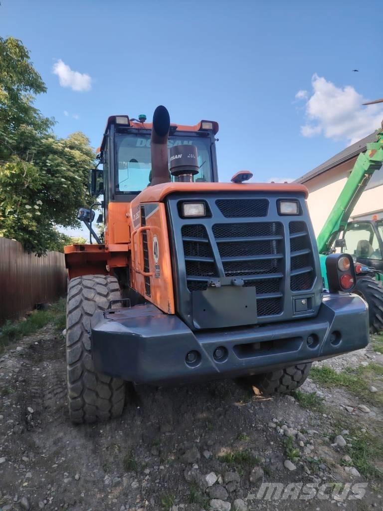 Doosan DL 250 Naudoti ratiniai krautuvai