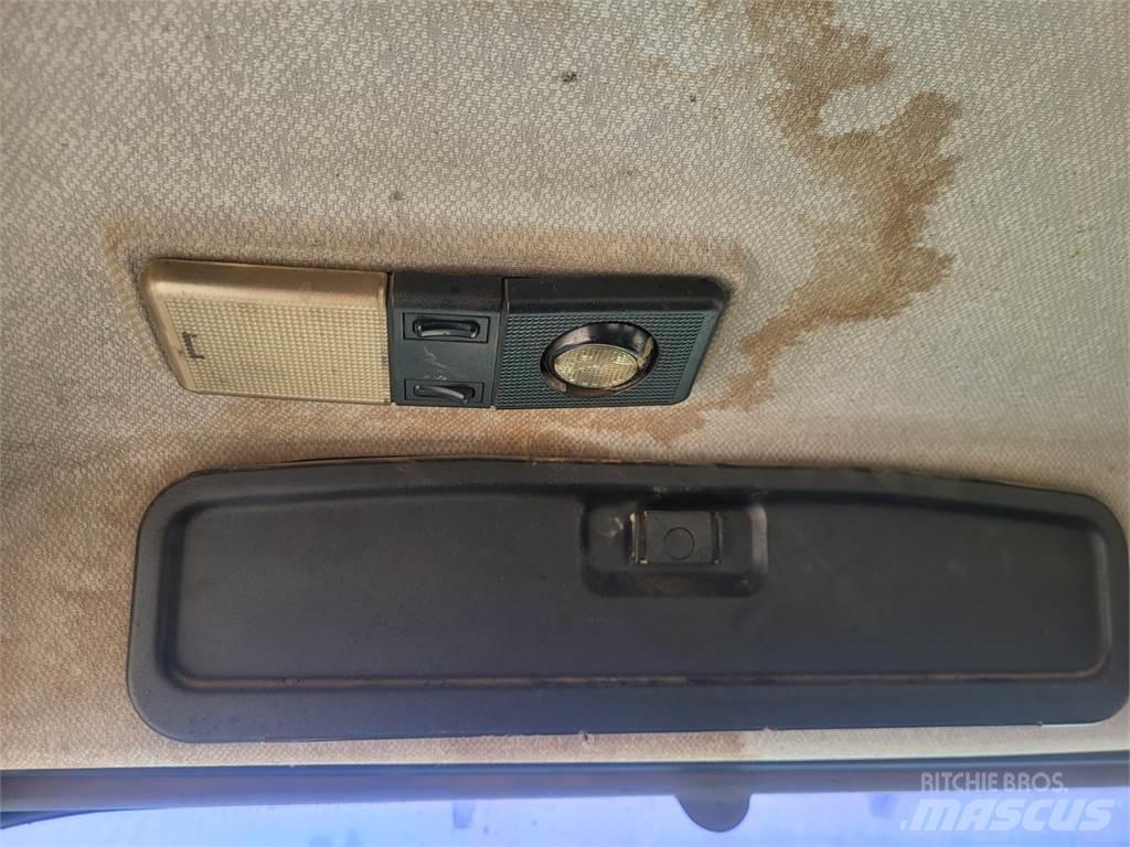 MAN F 2000 Važiuoklė su kabina