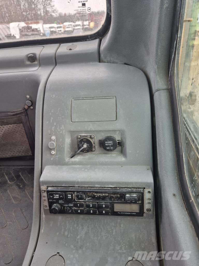 Volvo EW180B Ratiniai ekskavatoriai