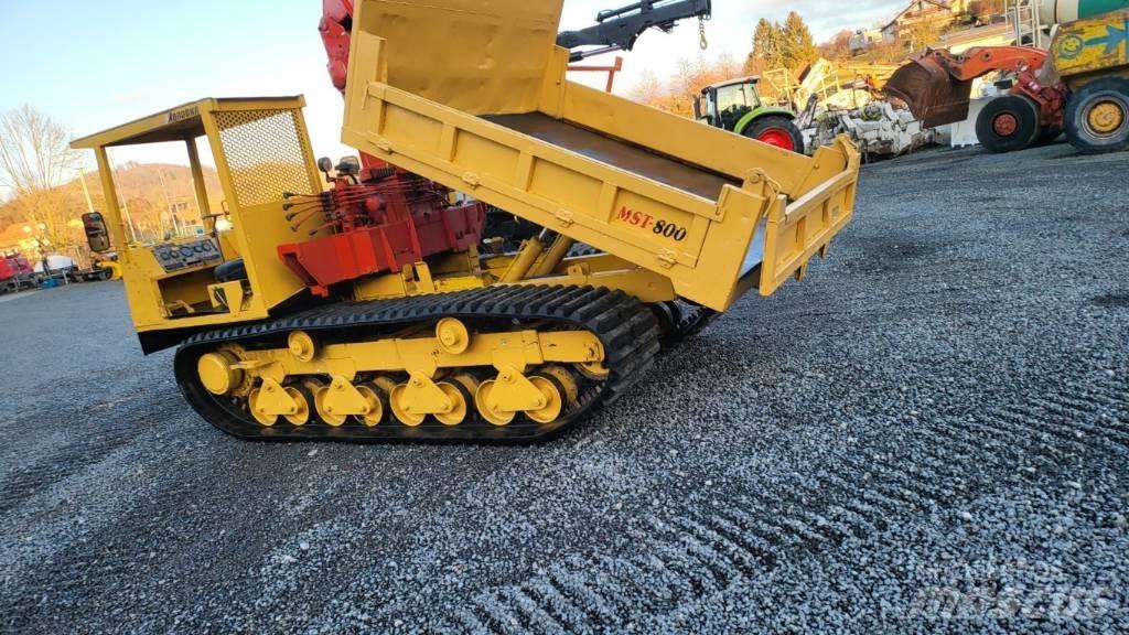Morooka MST 800 E Vikšrinė savivartė technika