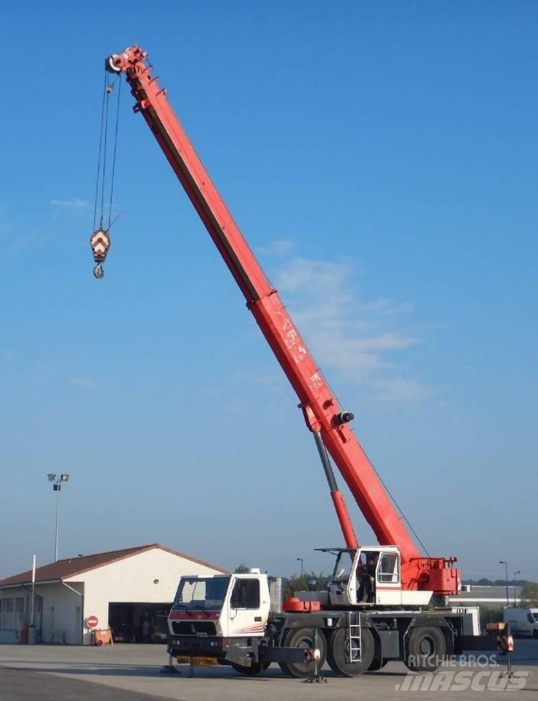 Grove GMK 3050 Visureigiai kranai