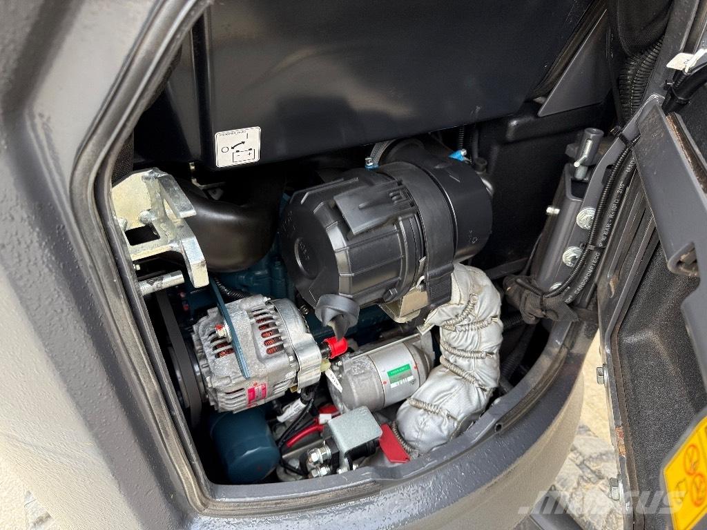 CASE CX 12 D Mini ekskavatoriai < 7 t