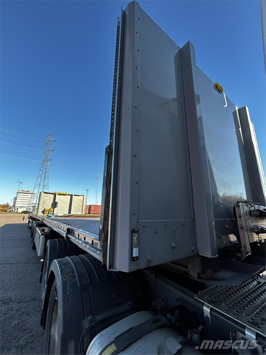 VAK B-Link Kitos puspriekabės