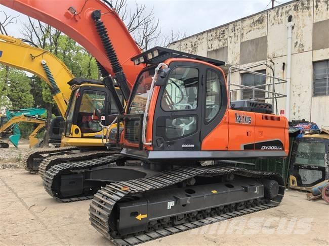 Doosan DX 300 LC Vikšriniai ekskavatoriai