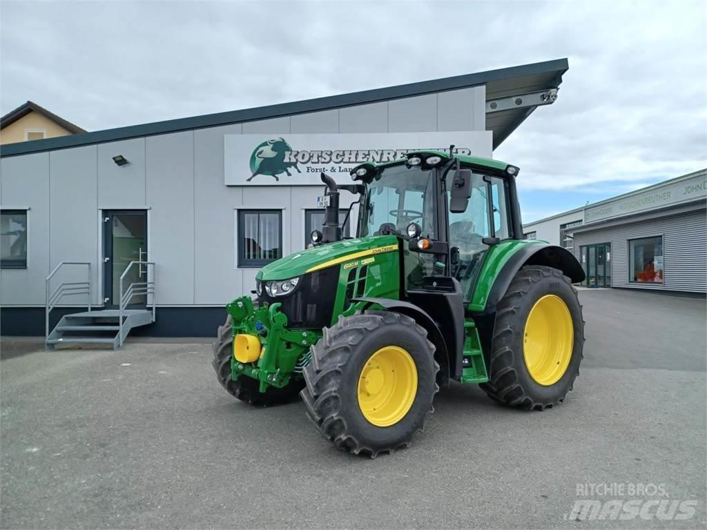 John Deere 6120M Traktoriai