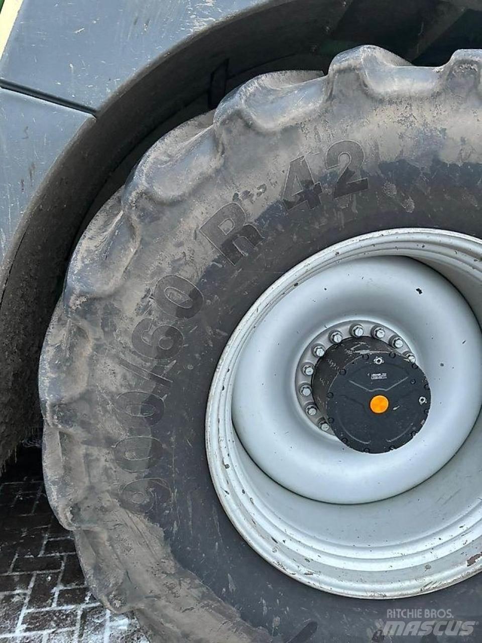 Krone Big X 630 Pašarų ruošimo technika