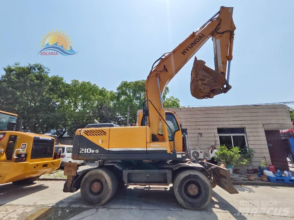 Hyundai R210W-9 Ratiniai ekskavatoriai