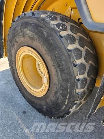 CAT 962 H Naudoti ratiniai krautuvai