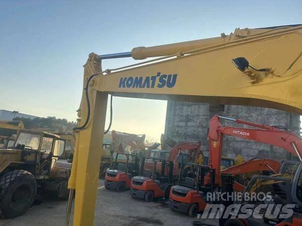 Komatsu PC130 Vikšriniai ekskavatoriai