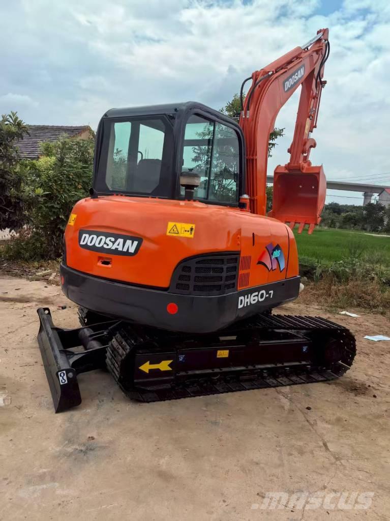 Doosan DH 60 Mini ekskavatoriai < 7 t