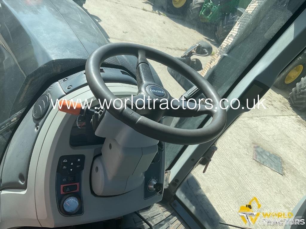 Valtra T 234 Traktoriai