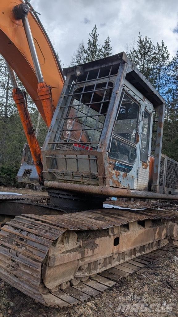 Hitachi EX 200 Vikšriniai ekskavatoriai