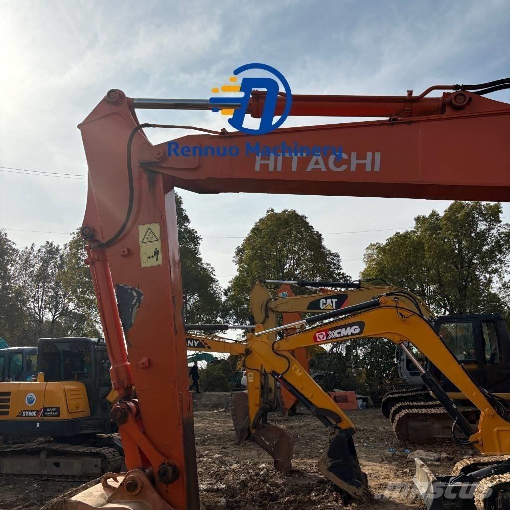 Hitachi ZX 135 US Vikšriniai ekskavatoriai