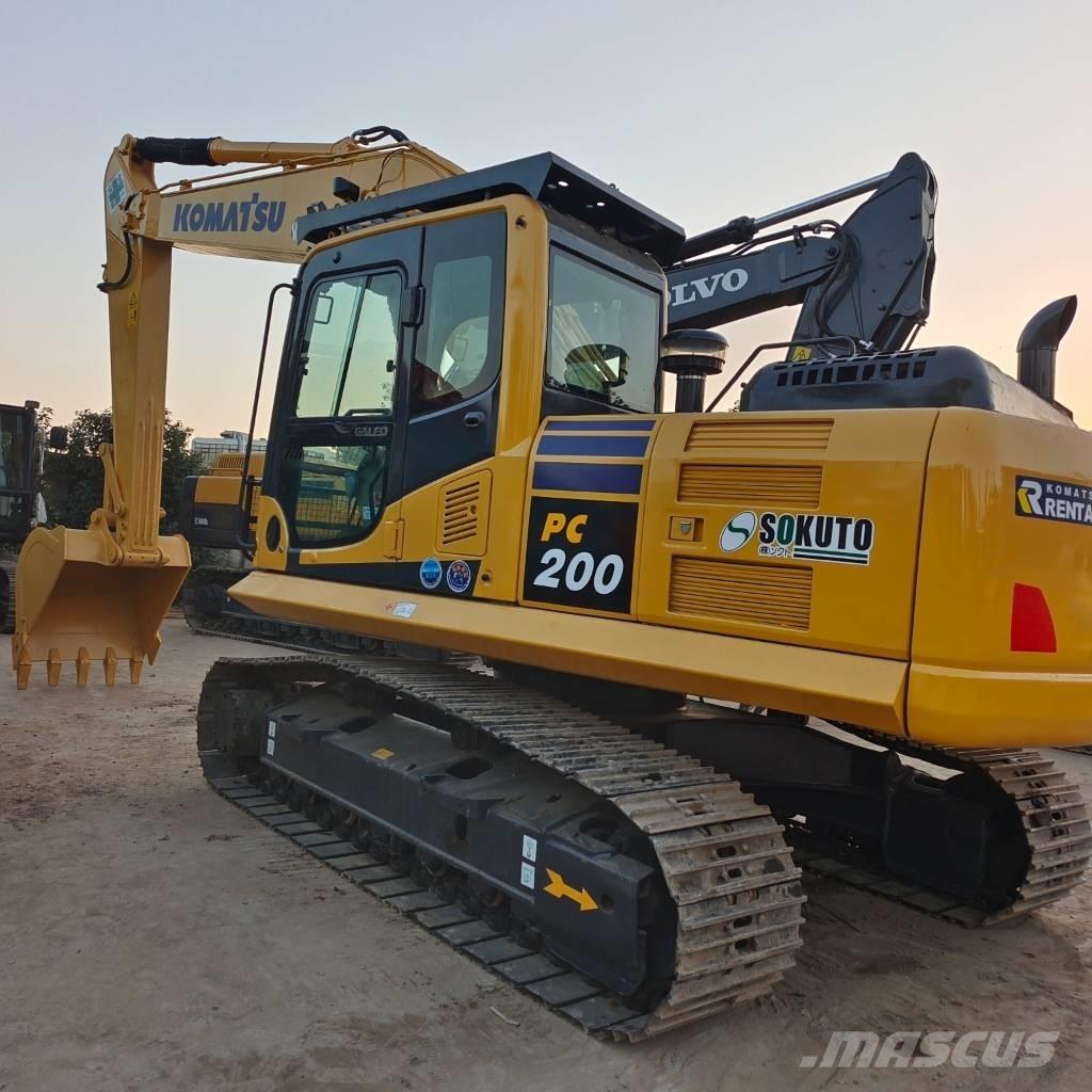 Komatsu PC 200-8 Vikšriniai ekskavatoriai