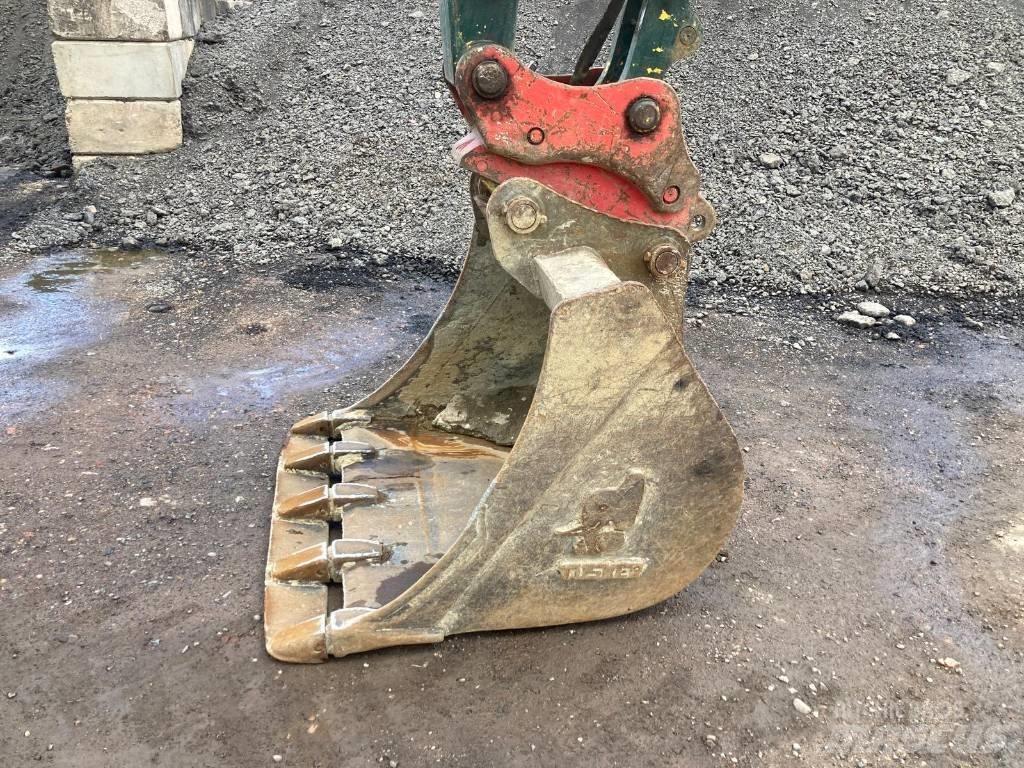 Komatsu PC138US-11 Vikšriniai ekskavatoriai