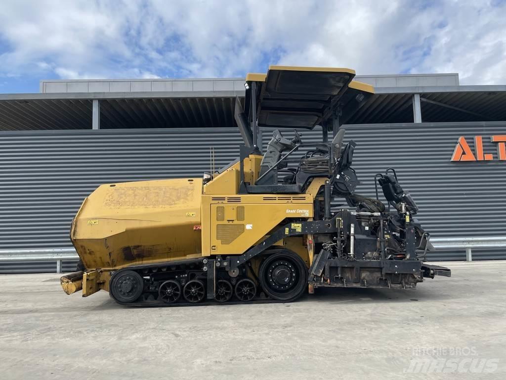 CAT AP555F Asfalto klotuvai