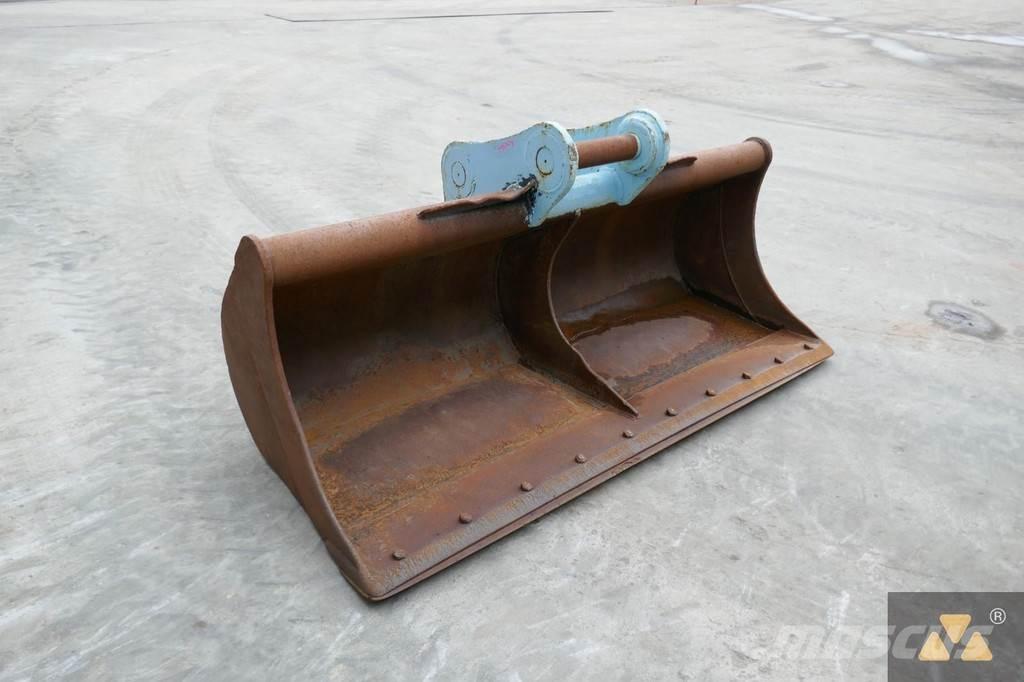 Strickland Bucket Kaušai