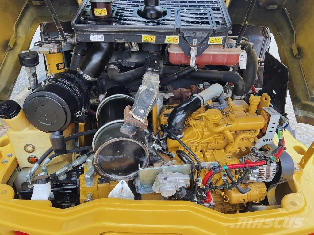 CAT 906 M    2016 Naudoti ratiniai krautuvai