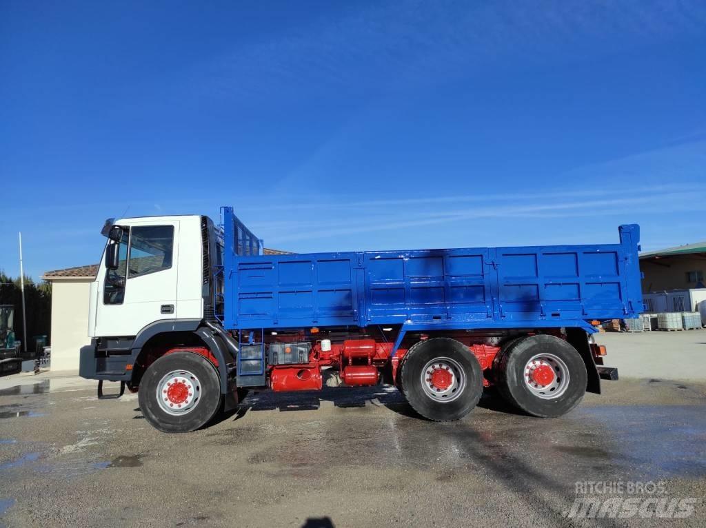 Iveco MP260 E35H Savivarčių priekabų vilkikai