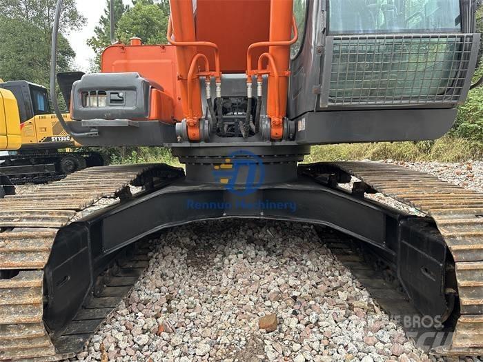 Hitachi ZX 240G Vikšriniai ekskavatoriai