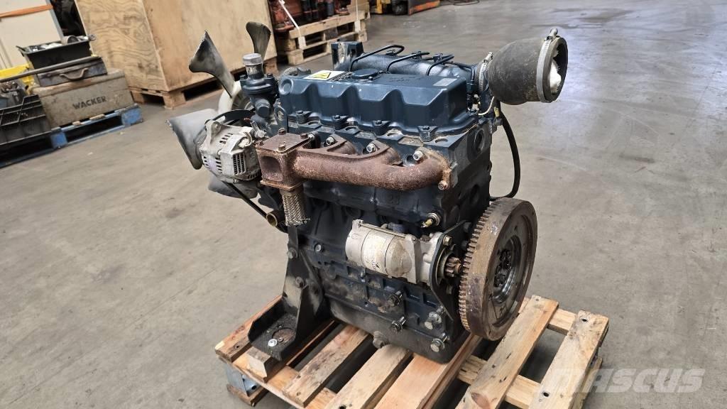 Kubota V 2203 Varikliai