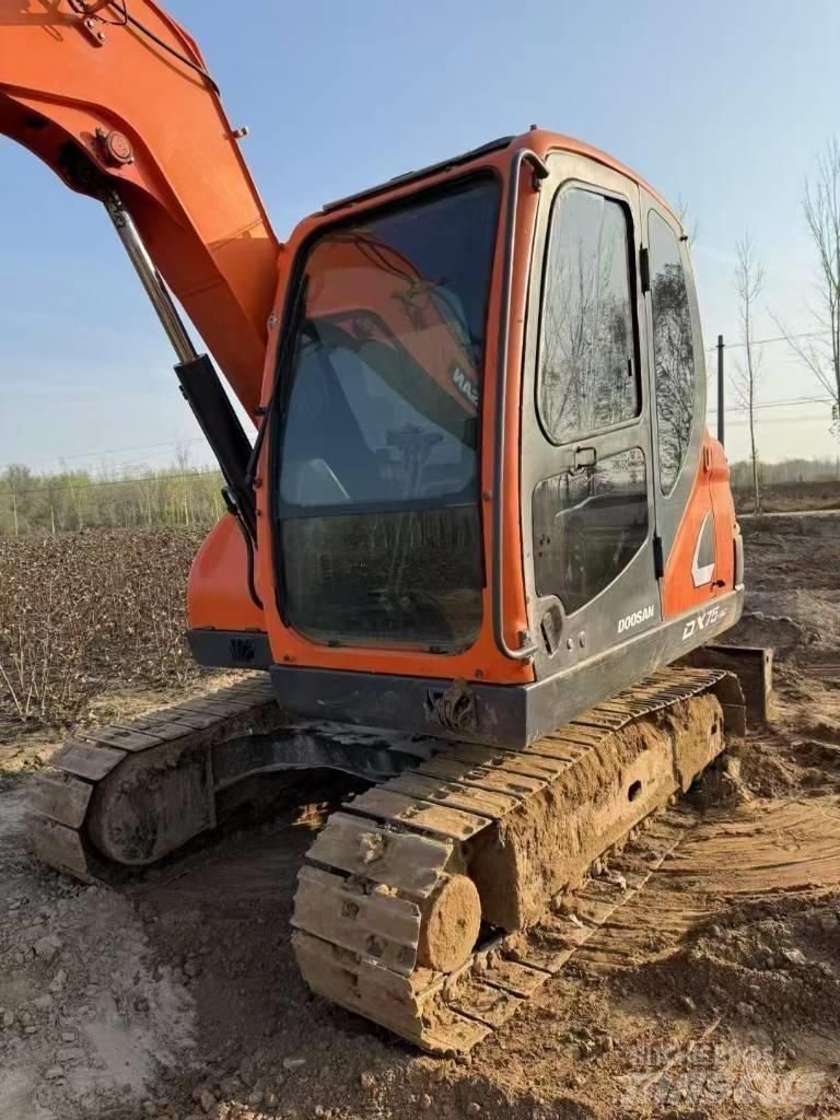 Doosan DX 75-9 C Vikšriniai ekskavatoriai