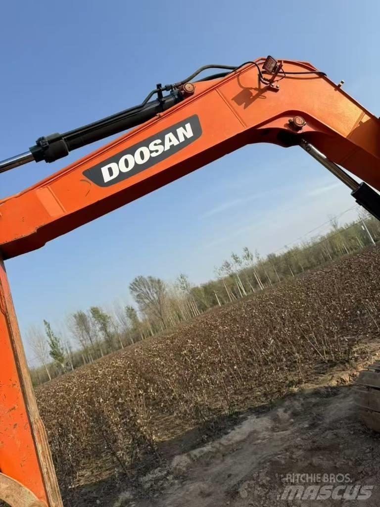 Doosan DX 75-9 C Vikšriniai ekskavatoriai