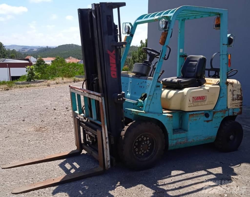 Yang FG20 LPG (dujiniai) krautuvai