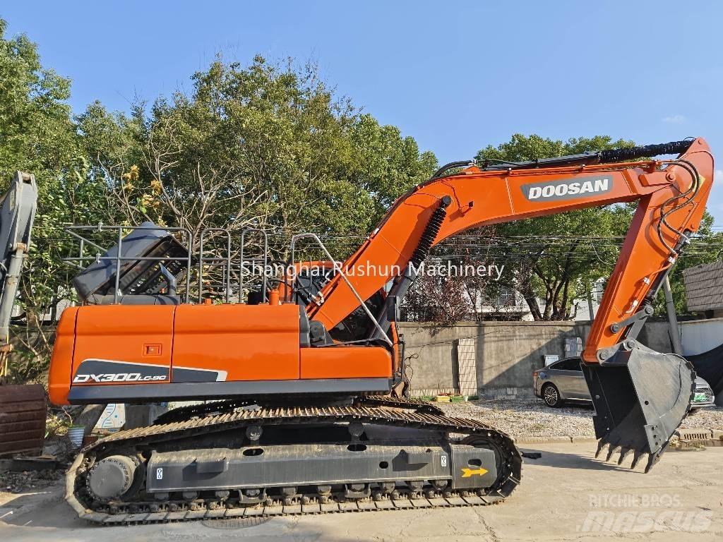 Doosan DX300 Vikšriniai ekskavatoriai