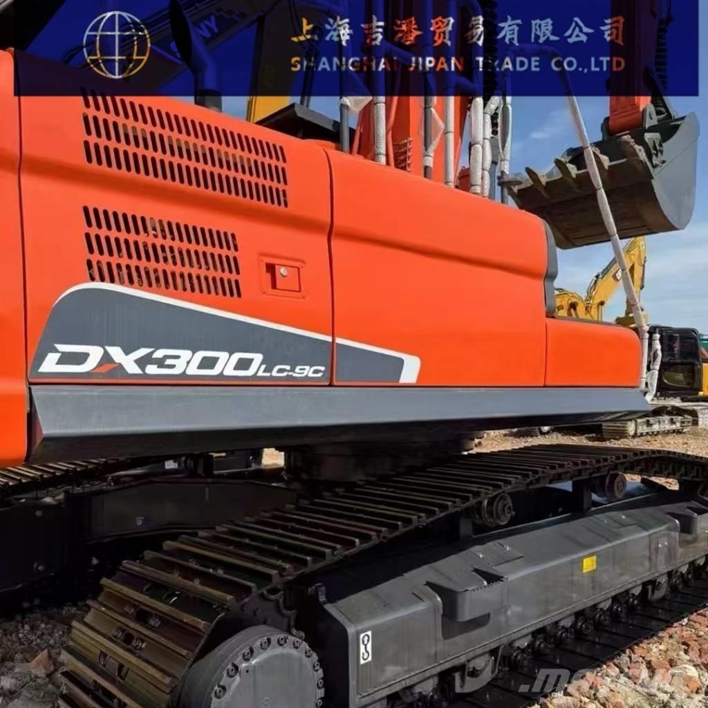 Doosan DX 300 Vikšriniai ekskavatoriai