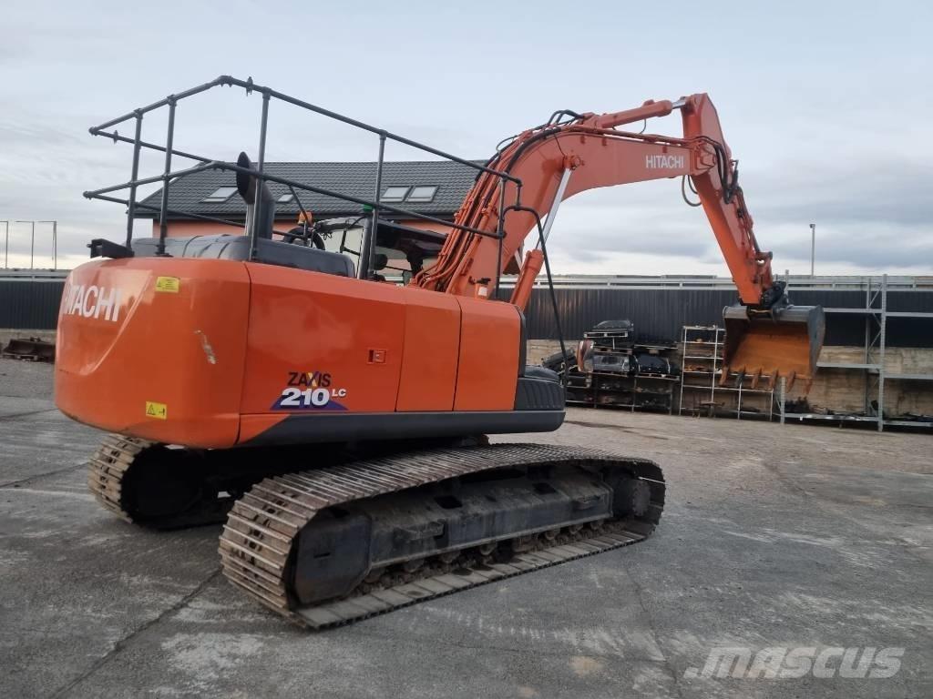 Hitachi 210 Vikšriniai ekskavatoriai