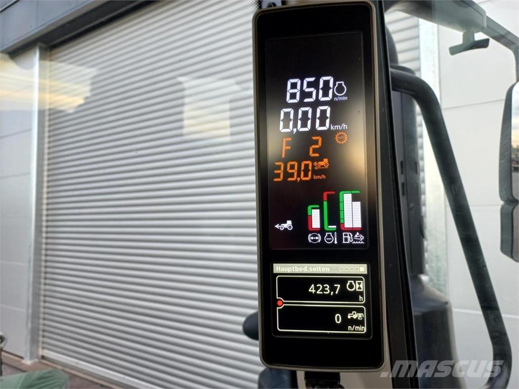 John Deere 6120M Traktoriai