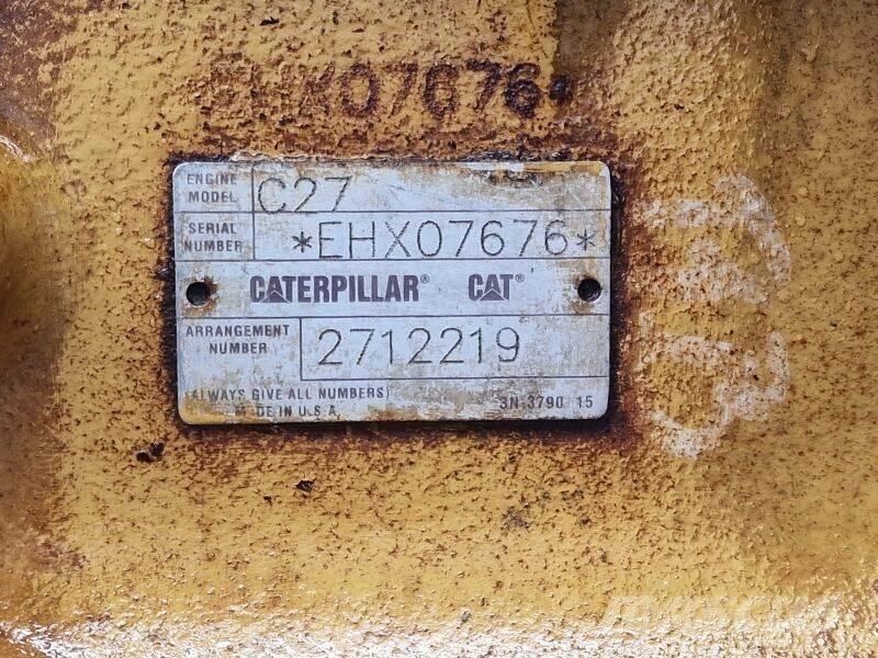 CAT C27 Varikliai