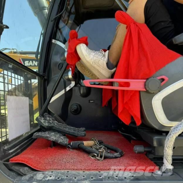 Hyundai R220LC-9S Vikšriniai ekskavatoriai