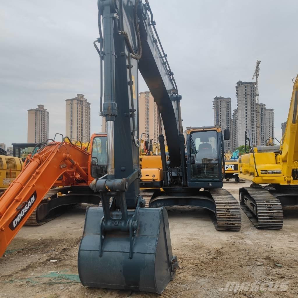 Hyundai R 225LC-9T Vikšriniai ekskavatoriai