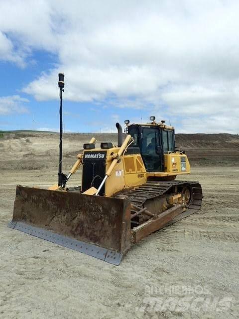 Komatsu D65PX-18 Vikšriniai buldozeriai