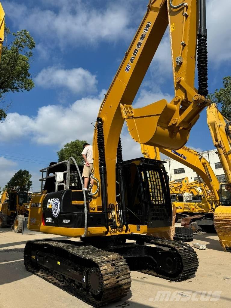 CAT CAT320D Vidutinės galios ekskavatoriai 7-12 t