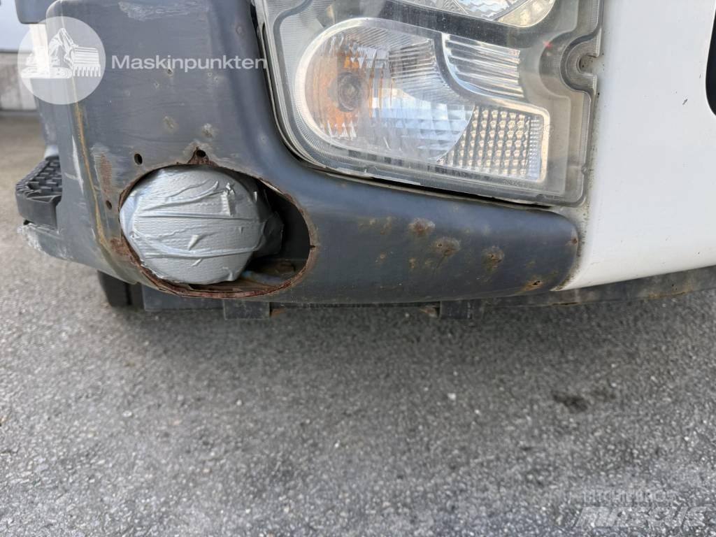 Volvo FL 240 Sunkvežimiai su dengtu kėbulu