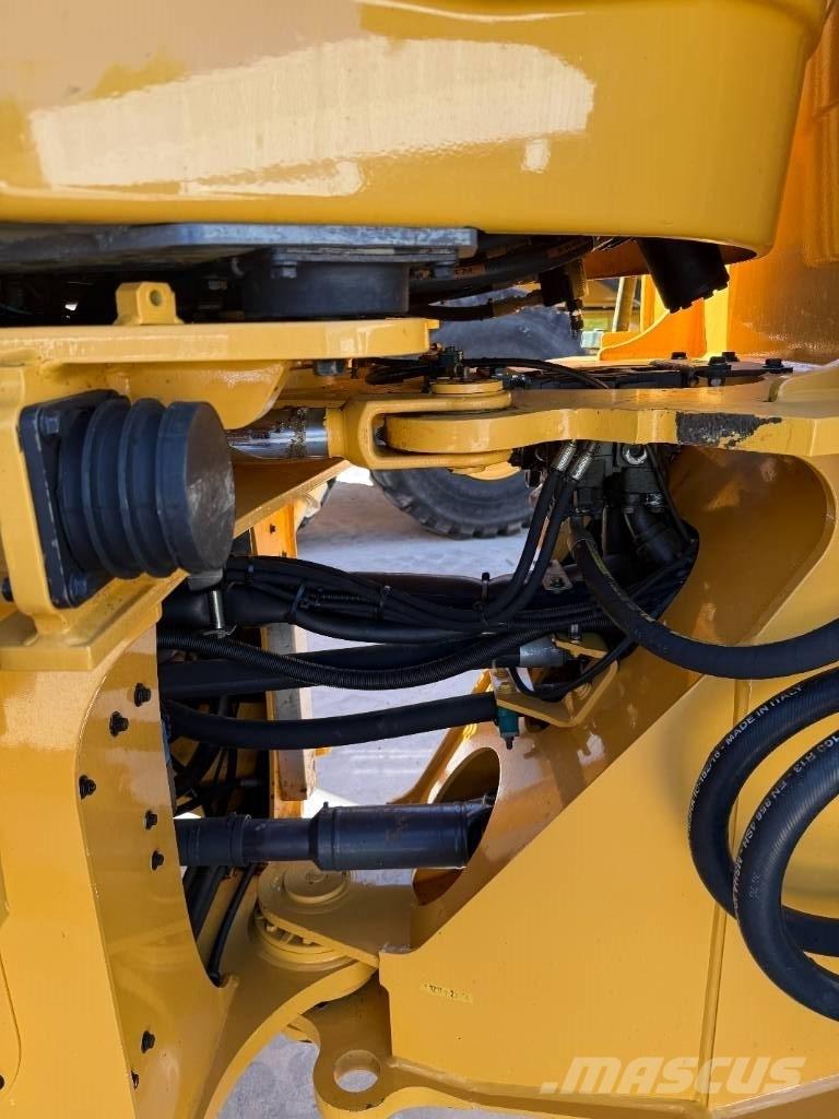 Volvo L 120 F Naudoti ratiniai krautuvai