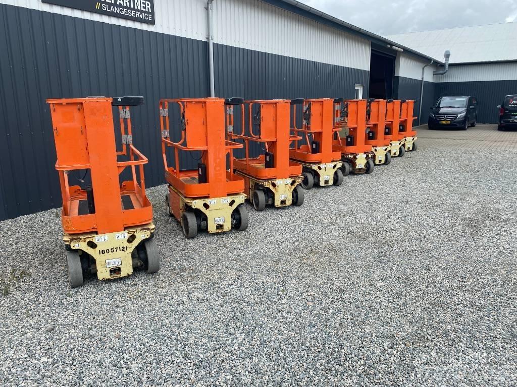 JLG 1230 ES Vertikalūs stiebiniai keltuvai