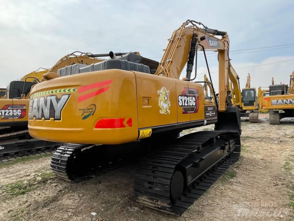 Sany 215 Vidutinės galios ekskavatoriai 7-12 t